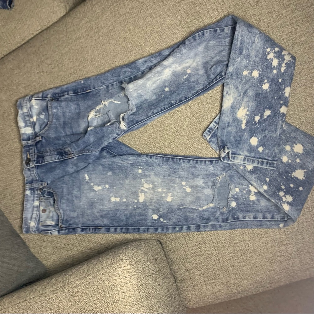Men’s Distressed Skinny Jeans
